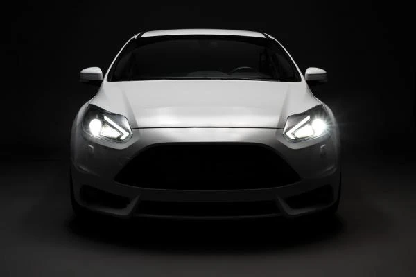 OSRAM LEDriving® XENARC® Ford Focus 3 Bi-XENON Scheinwerfer LED Tagfahrlicht – Bild 4