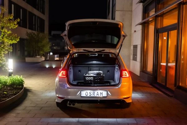 Osram LEDambient LED Lampe Kofferraumbeleuchtung Trunk Light - LEDINT106 – Bild 5
