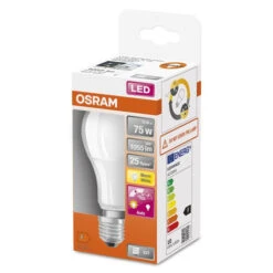 OSRAM LED DAYLIGHT Sensor Classic A LED Lampe Matt (ex 75W) 10W / 2700K Warmweiß E27